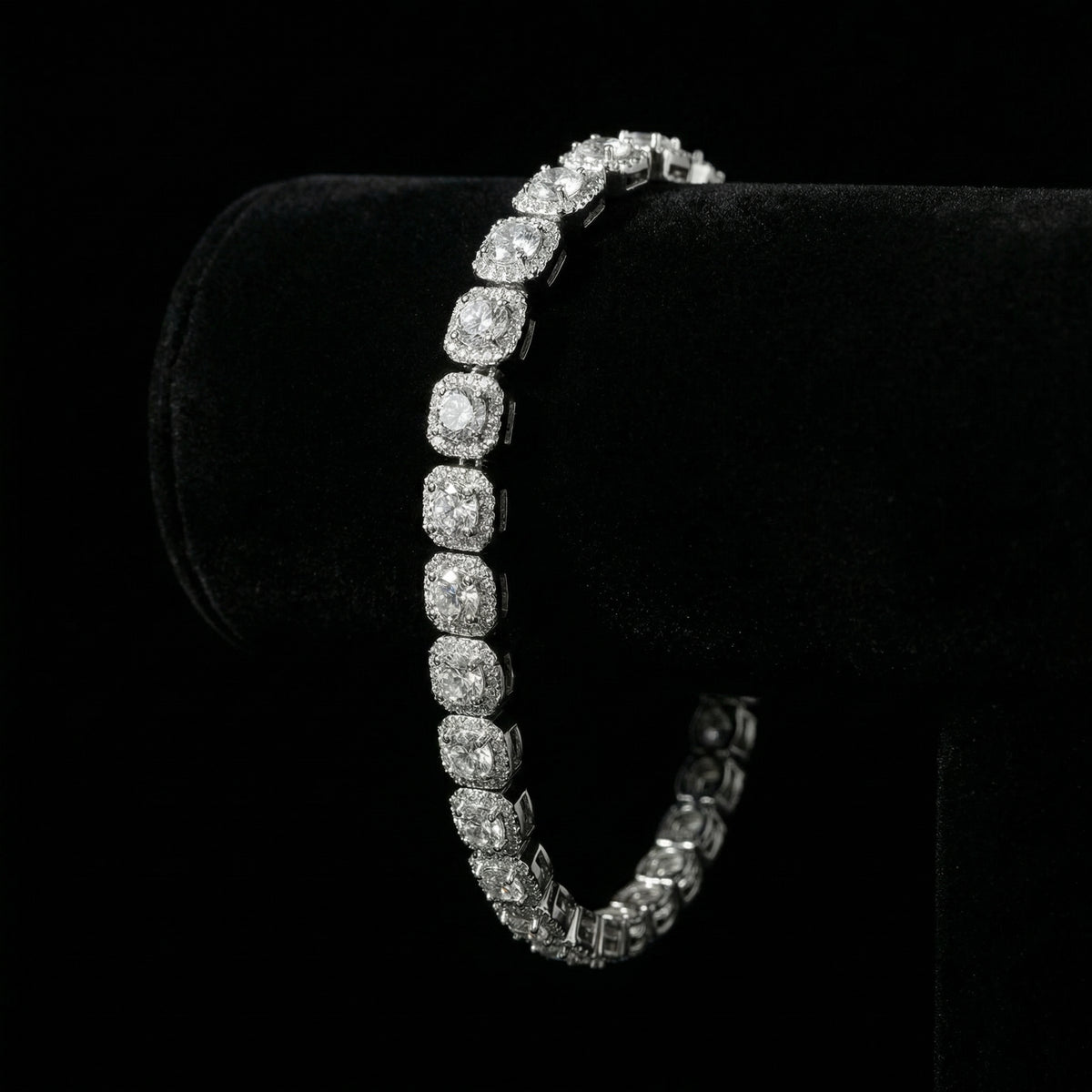 10 mm Moissanite Clustered Tennis Armband