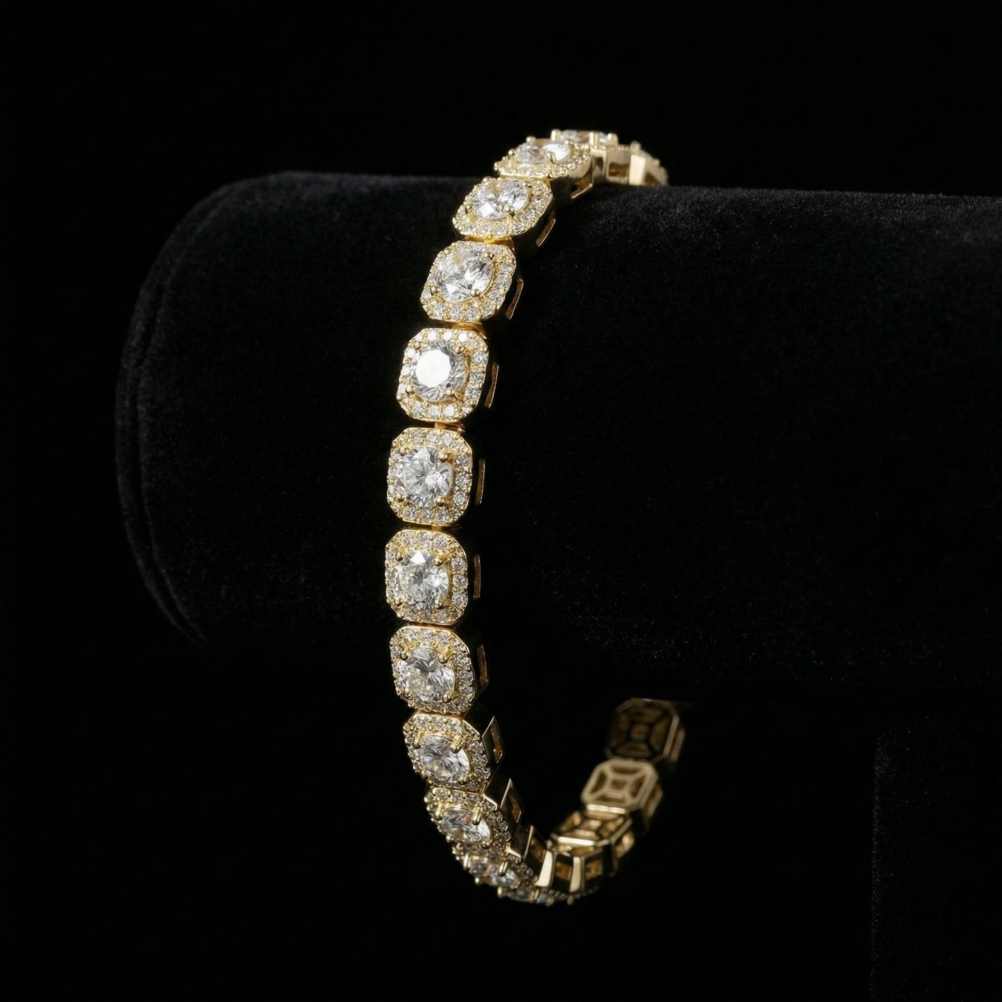 Clustered Tennis Armband