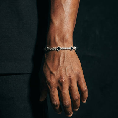 7 mm Round Black Clover Moissanite Armband