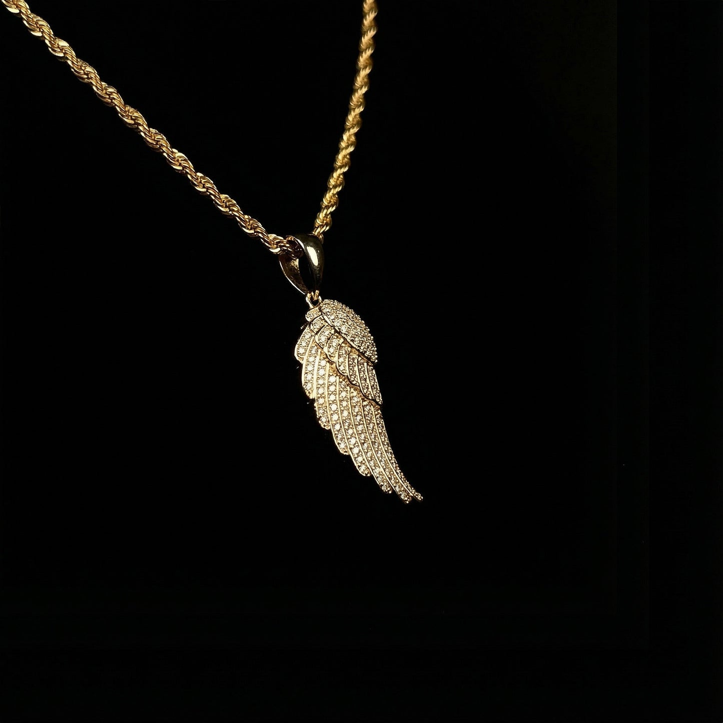 Angel Wing Anhänger Gold Iced Out