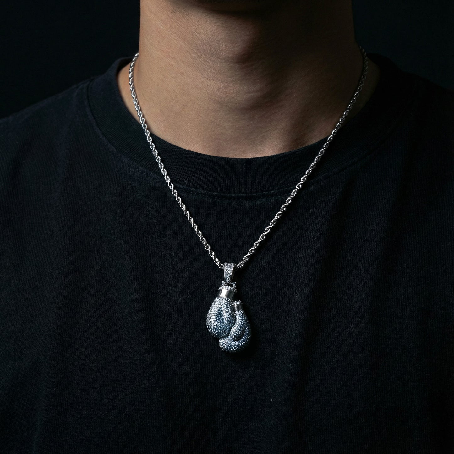 Iced Out Boxhandschuh Anhänger