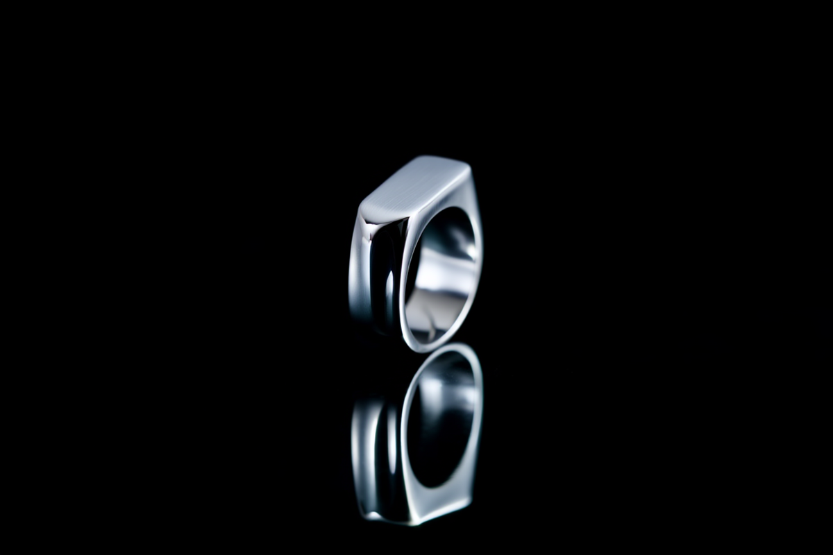 Lipfei Ring