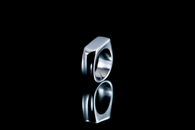 Lipfei Ring