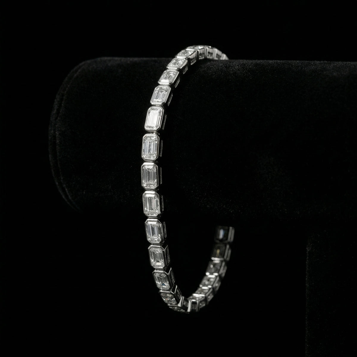Moissanite Royale Baguette Tennis Bracelet in 925 Silver