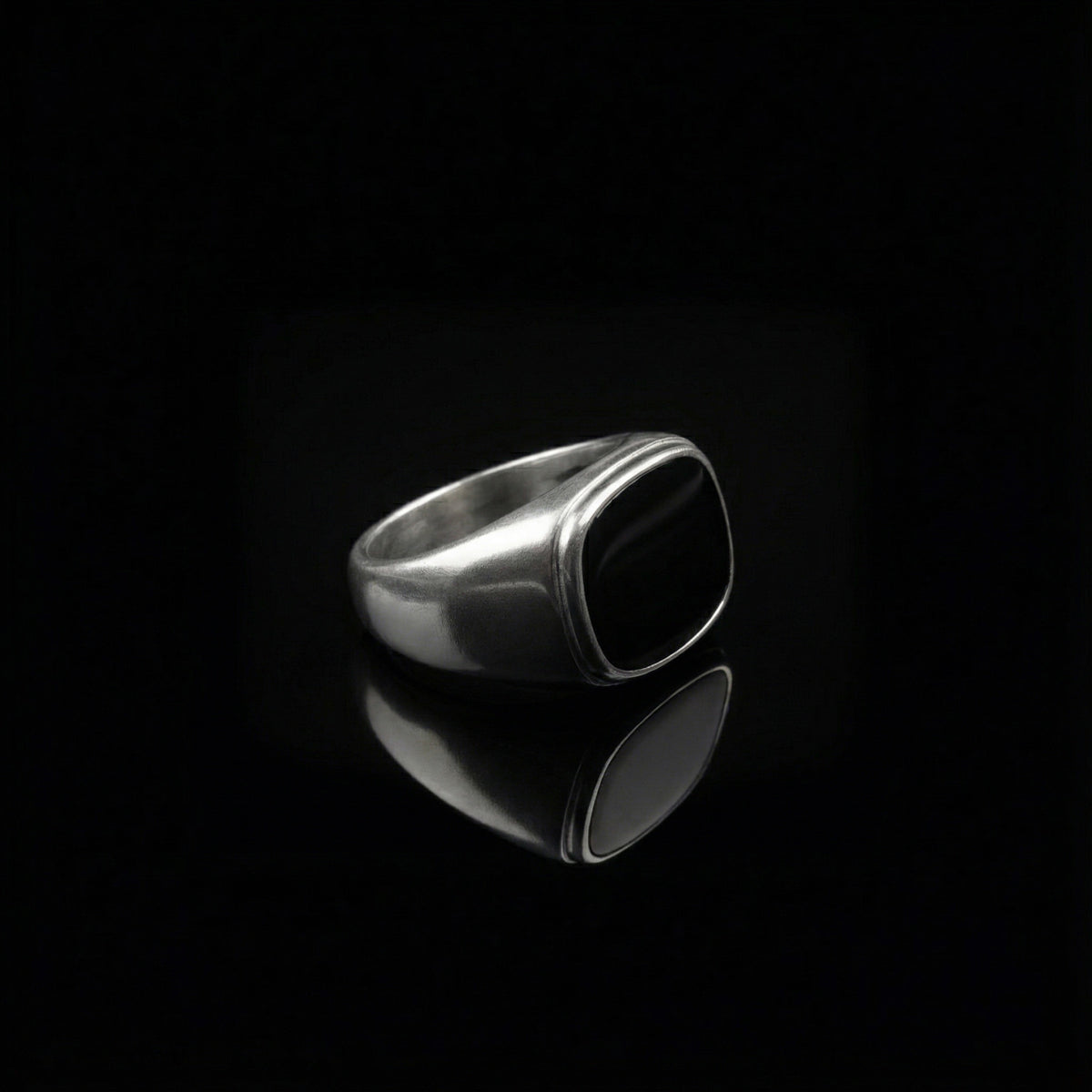 Schwarzstein Ring Gerundet