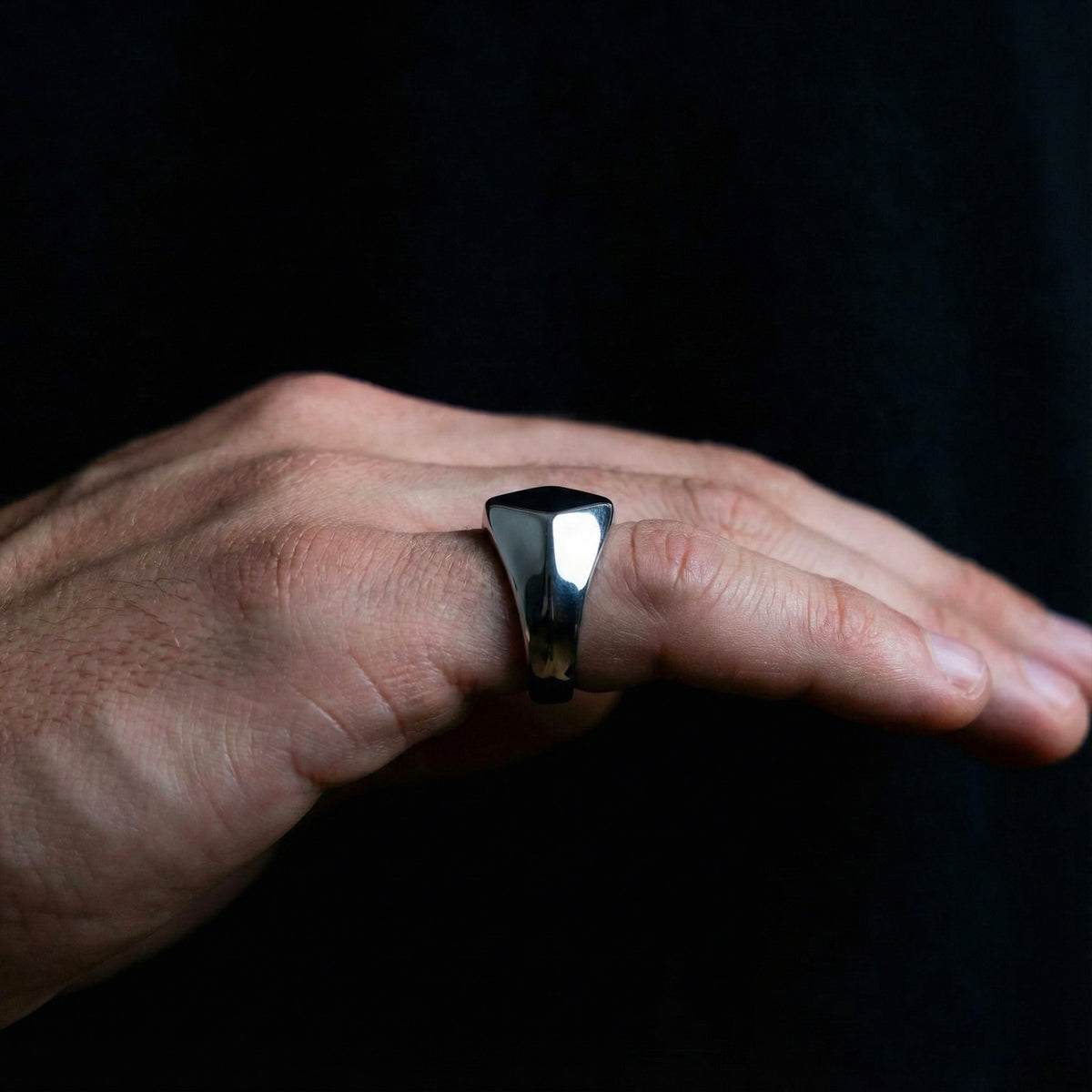 Trape Ring